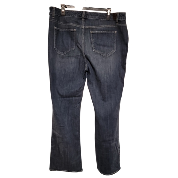 Simply Vera Vera Wang Women's Bootcut Jeans Size 16W Mid Rise - Picture 3 of 9